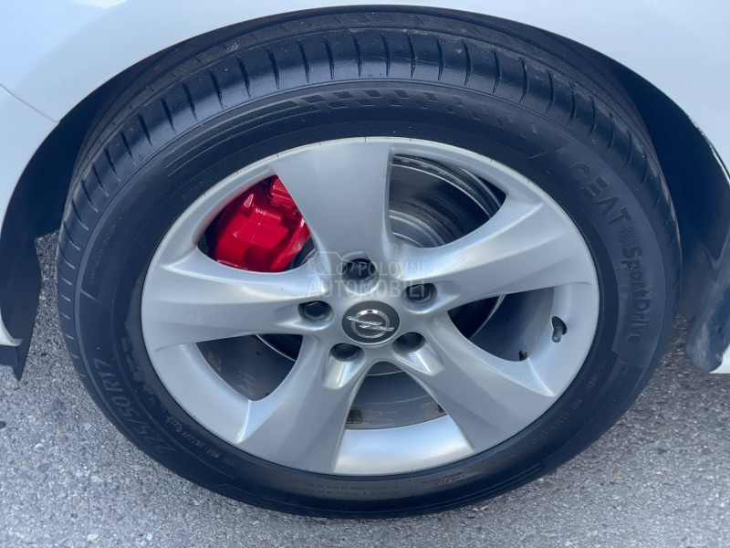 Opel Astra J 