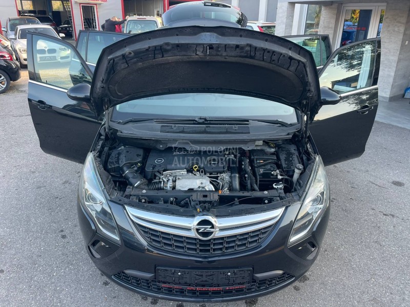 Opel Zafira C O S M O 7 Sed
