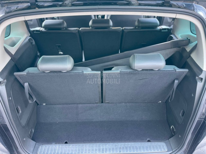 Opel Zafira C O S M O 7 Sed