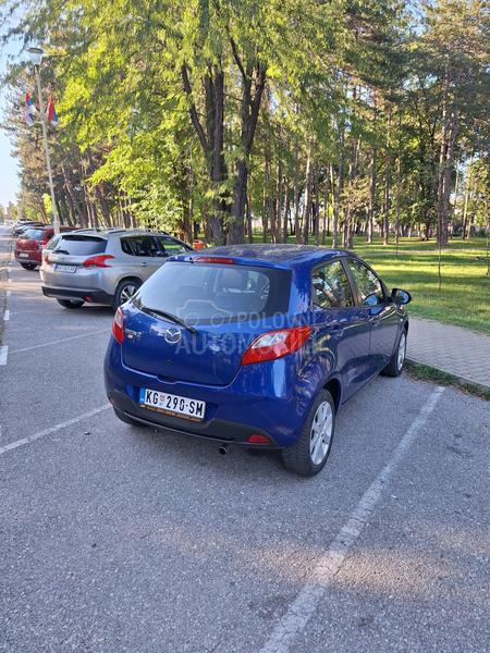 Mazda 2 