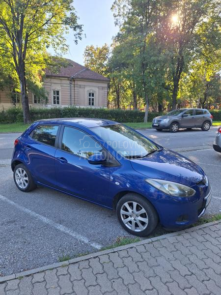 Mazda 2 