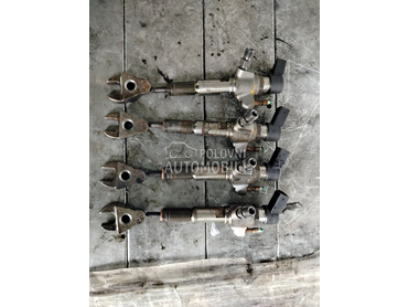 Dizne sa drzacima za Peugeot 5008 od 2009. do 2016. god.