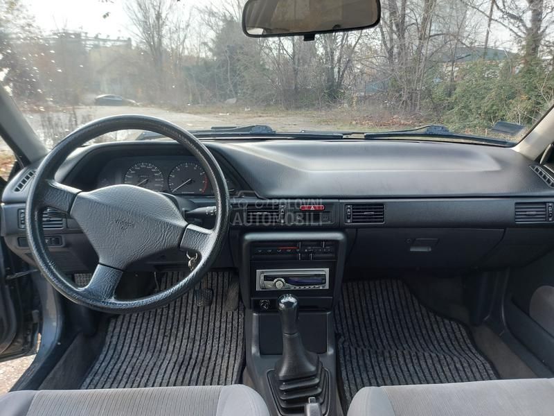 Mazda 323 