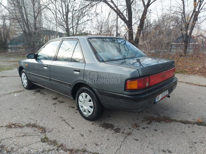 Mazda 323 