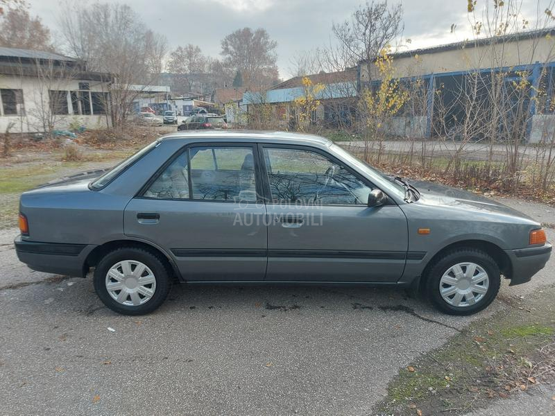 Mazda 323 