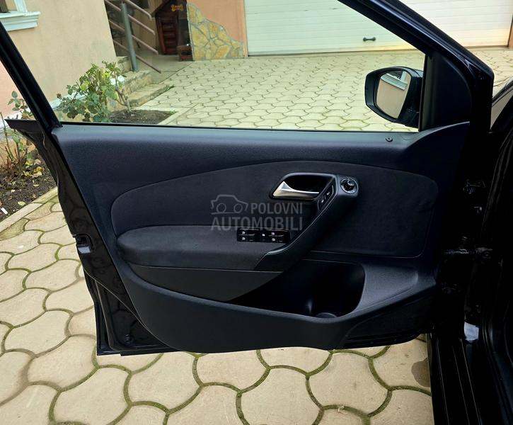 Volkswagen Polo 1.6TDI BLUEMOTION