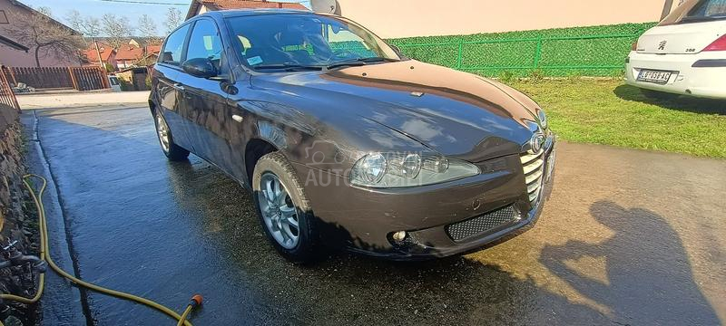 Alfa Romeo 147 1.6 TS