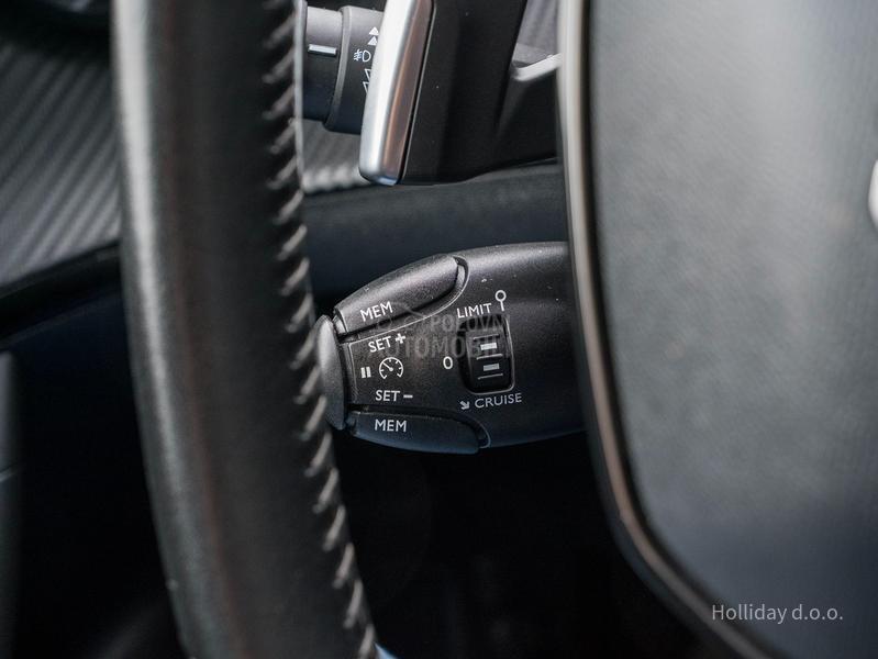 Peugeot 2008 1.2PureTech  Led Nav