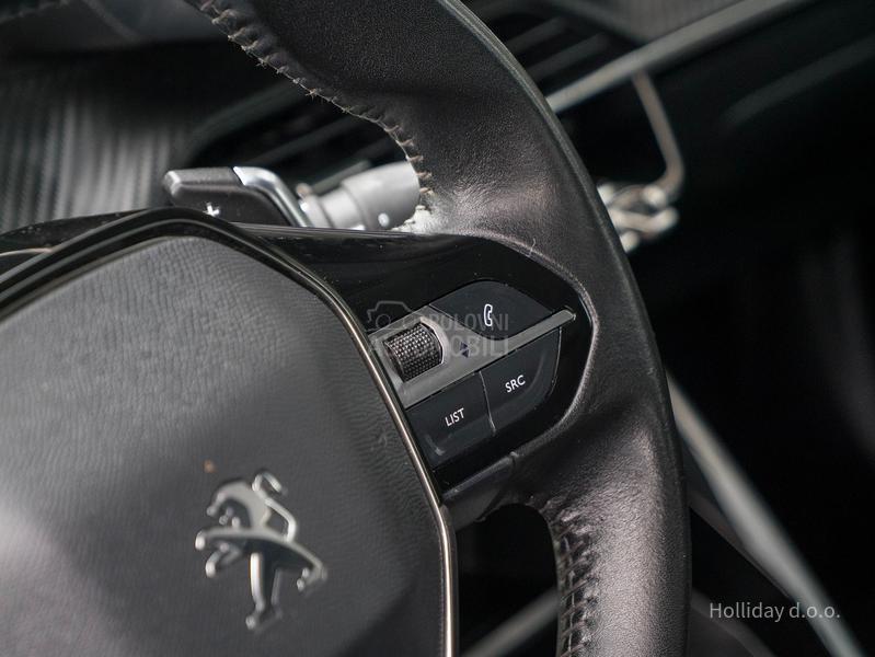 Peugeot 2008 1.2PureTech  Led Nav