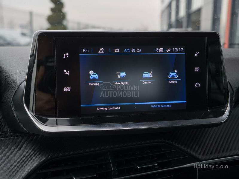 Peugeot 2008 1.2PureTech  Led Nav