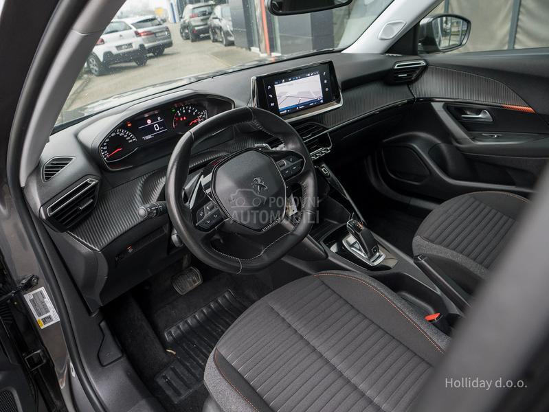 Peugeot 2008 1.2PureTech  Led Nav