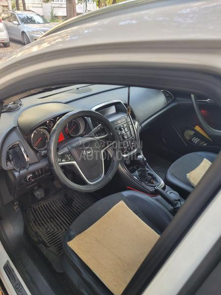 Opel Astra J 1.7 CDTI