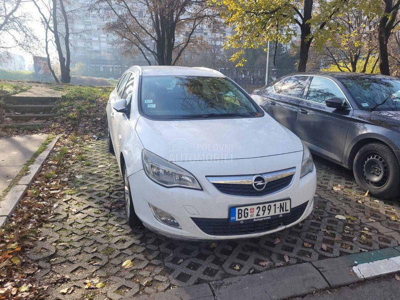 Opel Astra J 1.7 CDTI