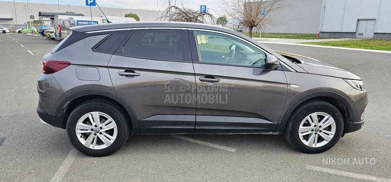 Opel Grandland X ELEGANCE 130 AT8