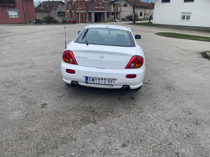 Hyundai Coupe 