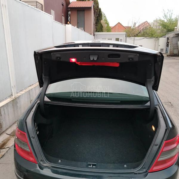 Mercedes Benz C 220 