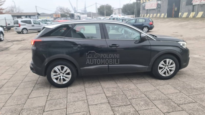 Peugeot 3008 1.5hdi VIRTU/LEDNAV