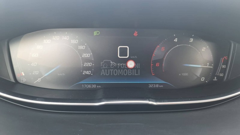 Peugeot 3008 1.5hdi VIRTU/LEDNAV
