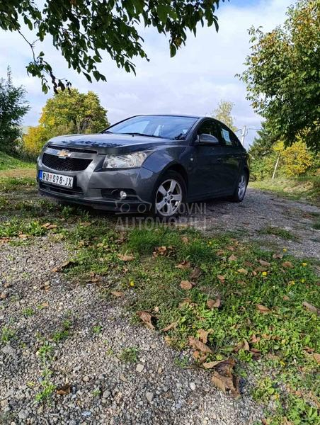 Chevrolet Cruze 4D LS 1.6L