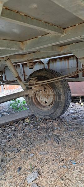 Traktorska prikolica