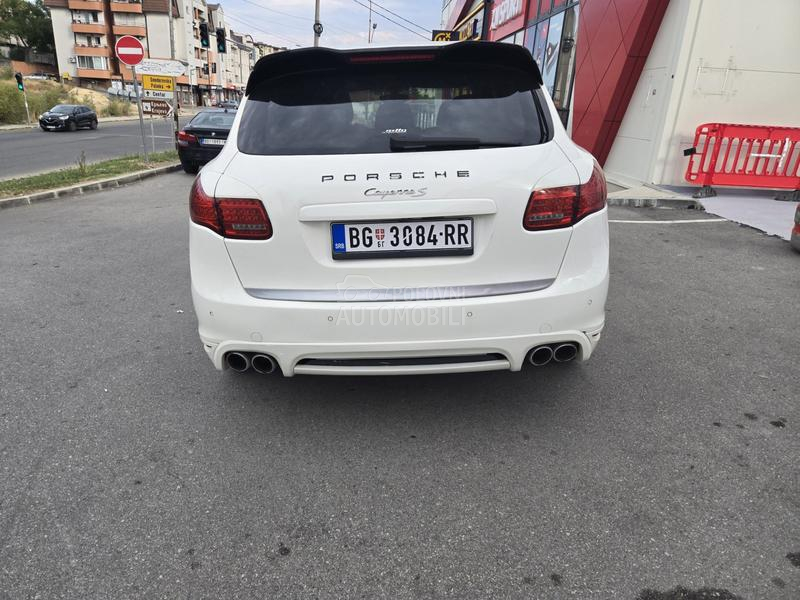 Porsche Cayenne 