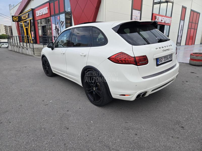 Porsche Cayenne 