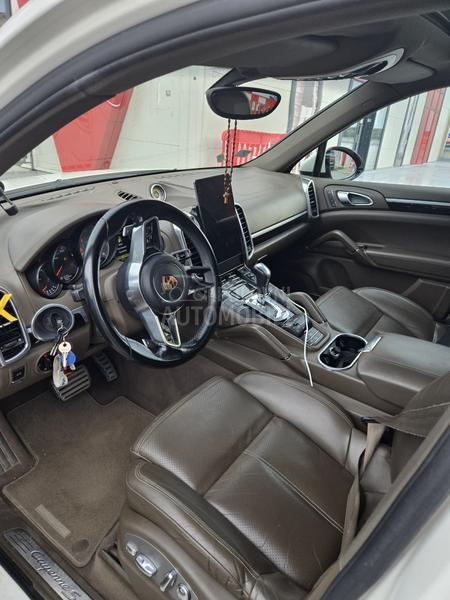 Porsche Cayenne 
