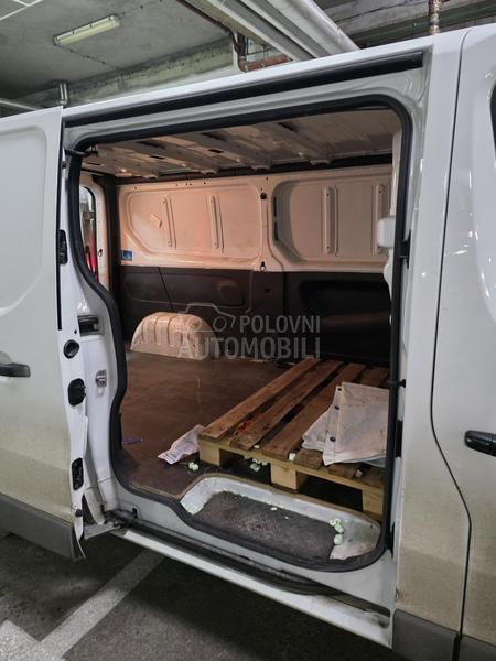 Renault Trafic 2.0 DCI