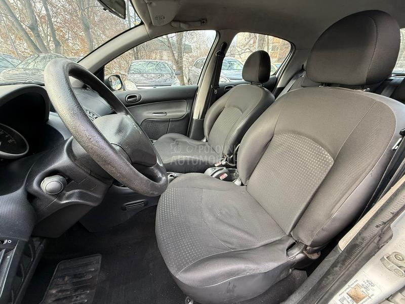 Peugeot 206 plus 1.4