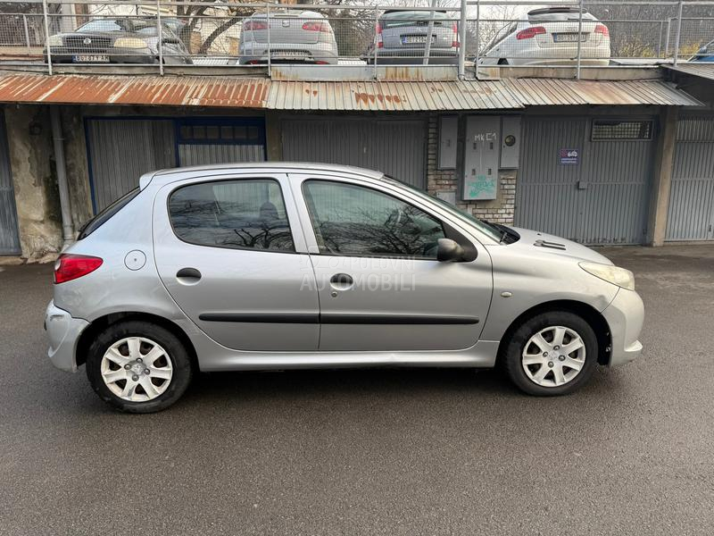 Peugeot 206 plus 1.4