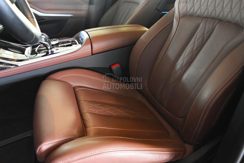 BMW X7 40d xDrive M paket