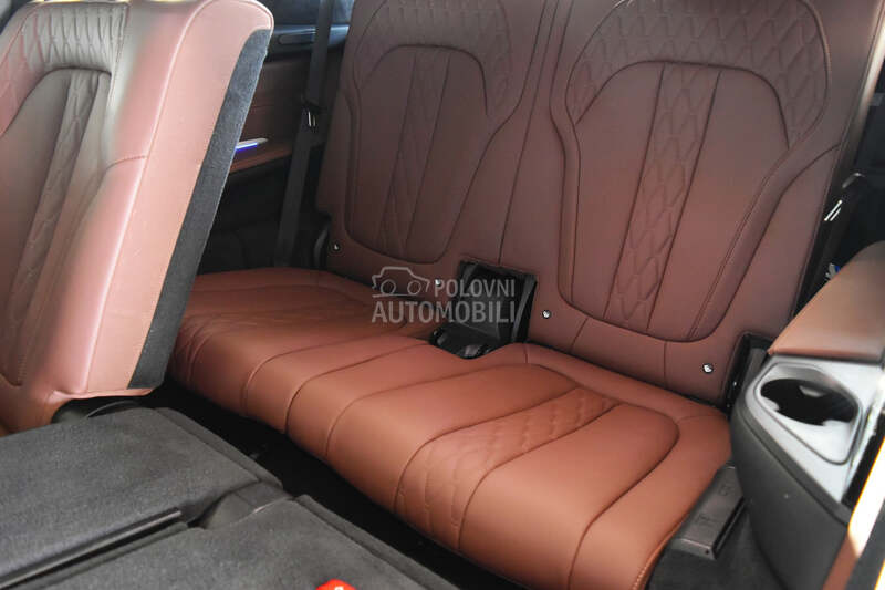 BMW X7 40d xDrive M paket