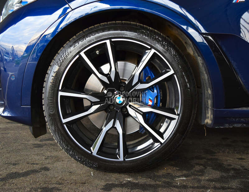 BMW X7 40d xDrive M paket