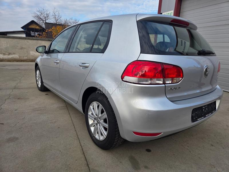 Volkswagen Golf 6 1.6TDi BLUEMOTION