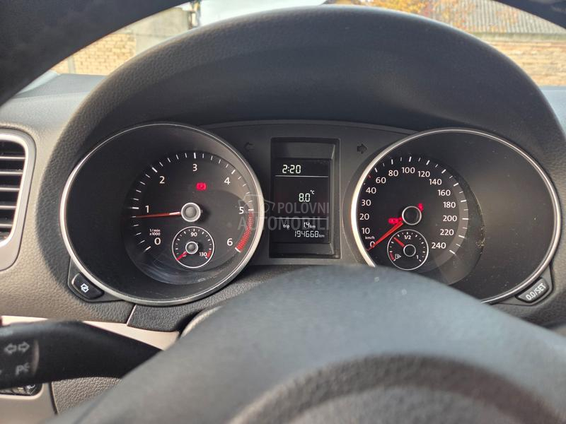 Volkswagen Golf 6 1.6TDi BLUEMOTION