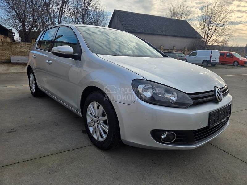 Volkswagen Golf 6 1.6TDi BLUEMOTION