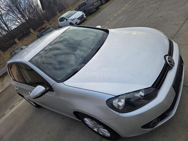 Volkswagen Golf 6 1.6TDi BLUEMOTION