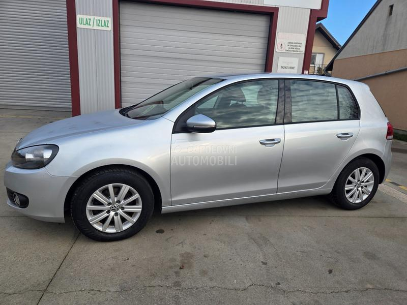Volkswagen Golf 6 1.6TDi BLUEMOTION