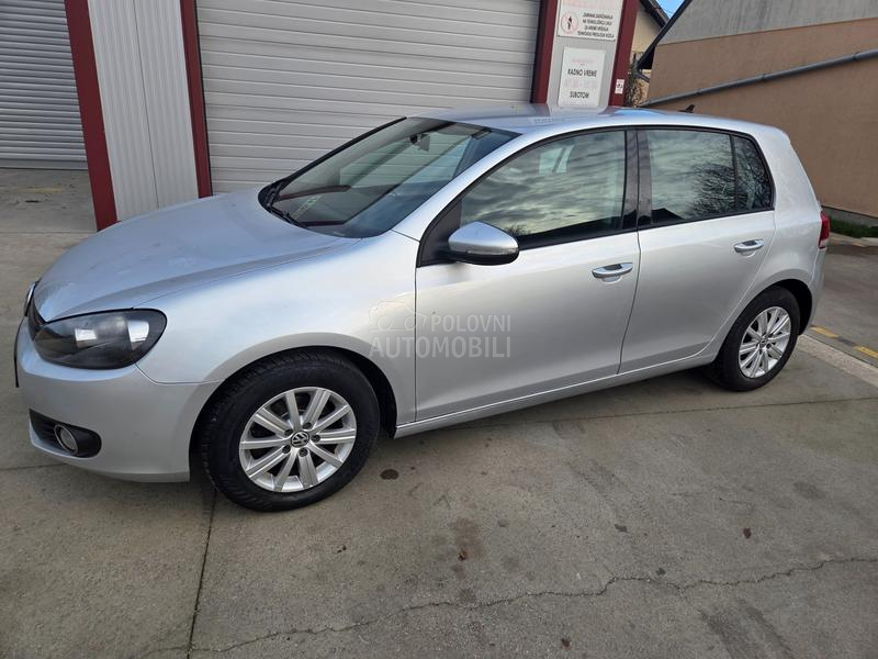 Volkswagen Golf 6 1.6TDi BLUEMOTION
