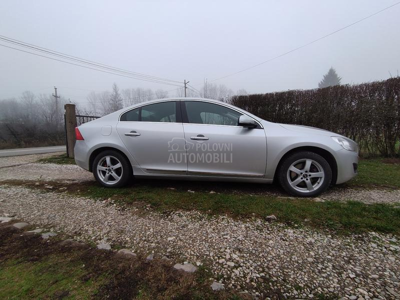 Volvo S60 1.6