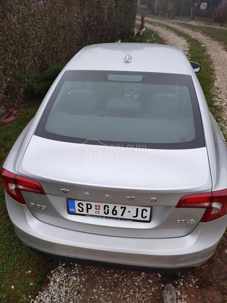 Volvo S60 1.6