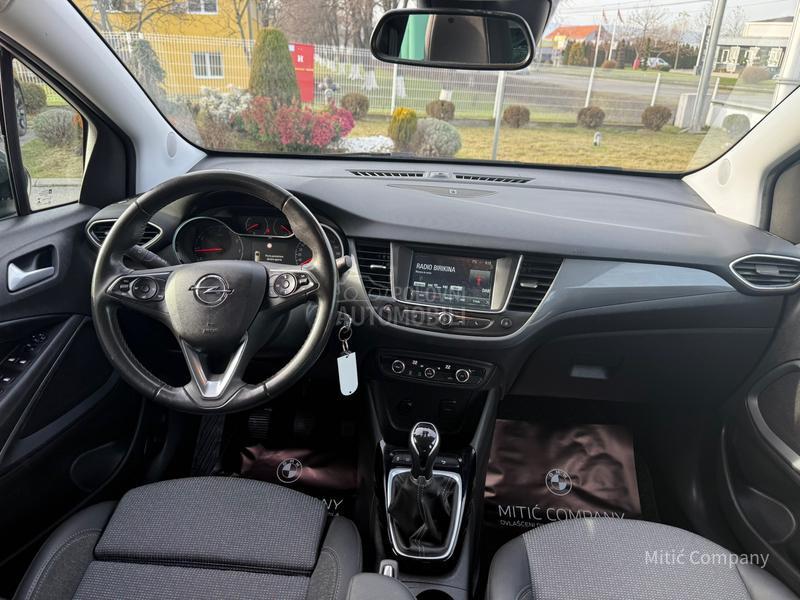 Opel Crossland X  
