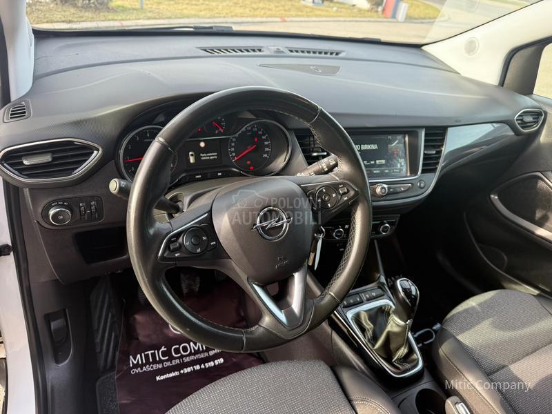 Opel Crossland X  