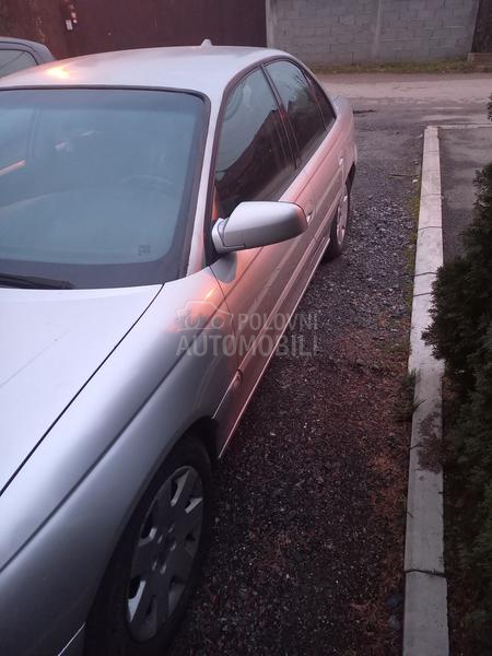 Opel Omega 2.2b
