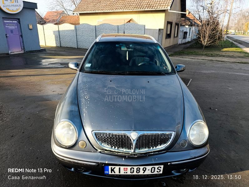 Lancia Lybra 