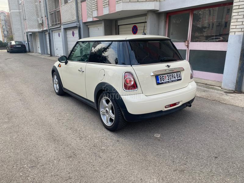 MINI One 1.6
