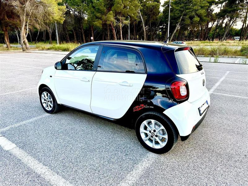 Smart ForFour 
