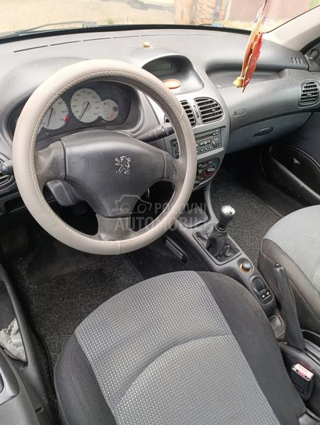 Peugeot 206 