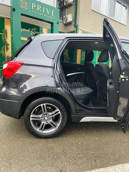 Suzuki SX4 S-Cross 1.6-B.E.N.Z.I.N.4x4