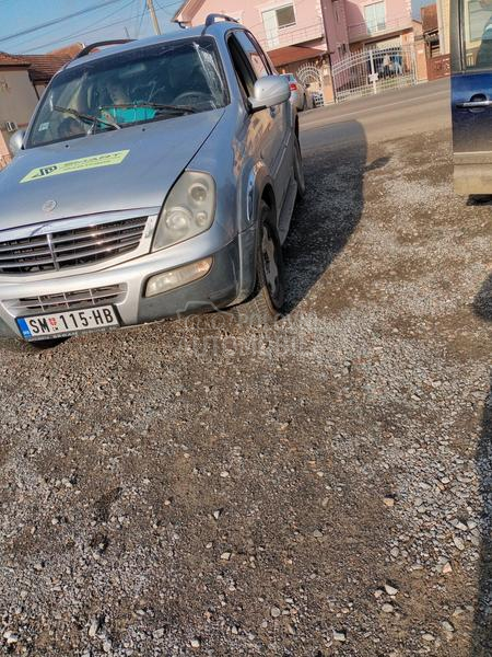 SsangYong Rexton 2.7